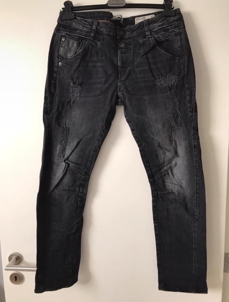 Jeans Garcia noir déchiré / à trous. Taille 29 longueur 28., Enlèvement ou Envoi, Porté, Noir, W28 - W29 (confection 36)