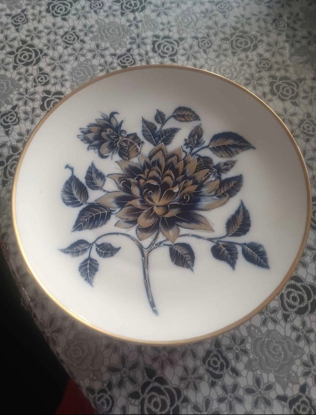 decoratieve hangplaat, Ophalen
