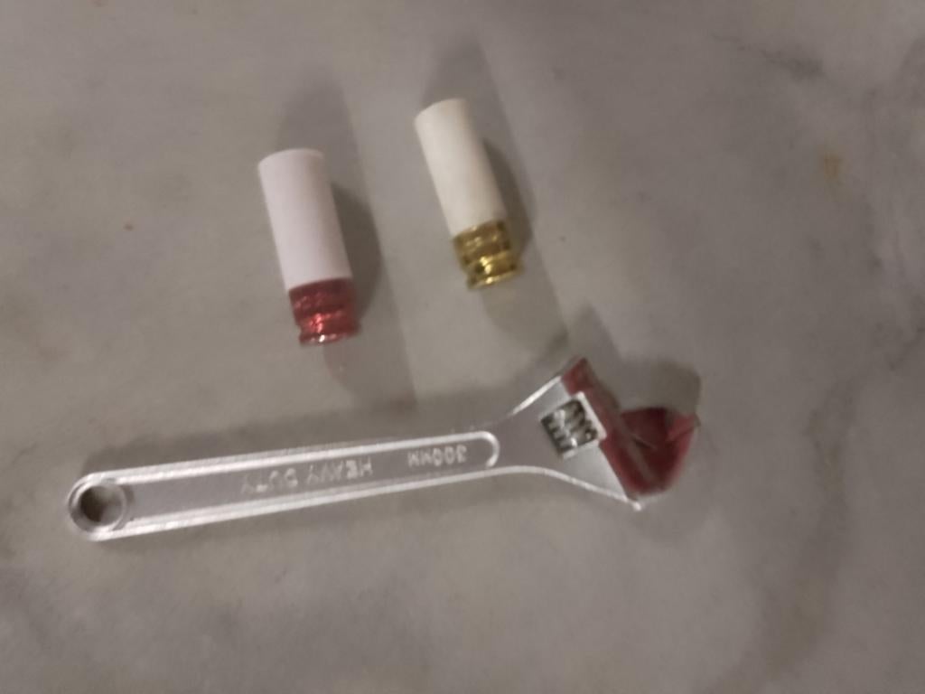 Sleutel plus doppen, Ophalen