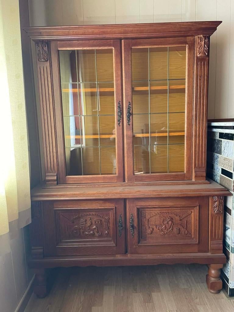 Vitrine ancienne, Enlèvement