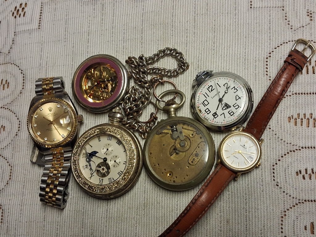 Lot oude horloges rolex,saxon,junghans,lurcerne, Overige merken, Overige materialen, Verzenden, Polshorloge
