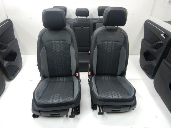 VW Tiguan 5NA Facelift R-Line Interieur Alcantara Stof Leer, Auto-onderdelen, Interieur en Bekleding, Gebruikt, Ophalen of Verzenden