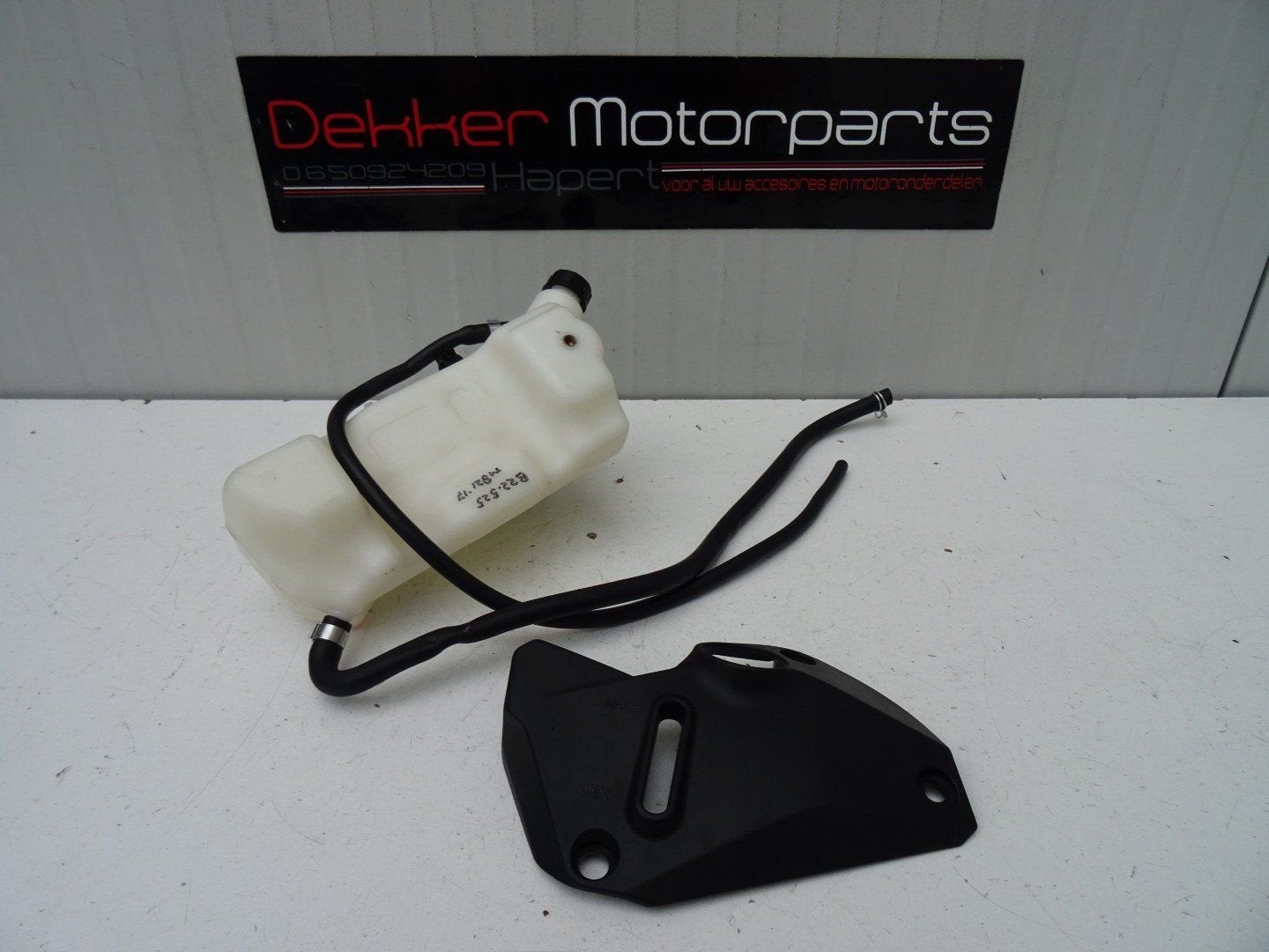 Koelvloeistof / Water Reservoir Ducati Monster 821 2018-2021, Motoren, Gebruikt, -, -, Ophalen of Verzenden