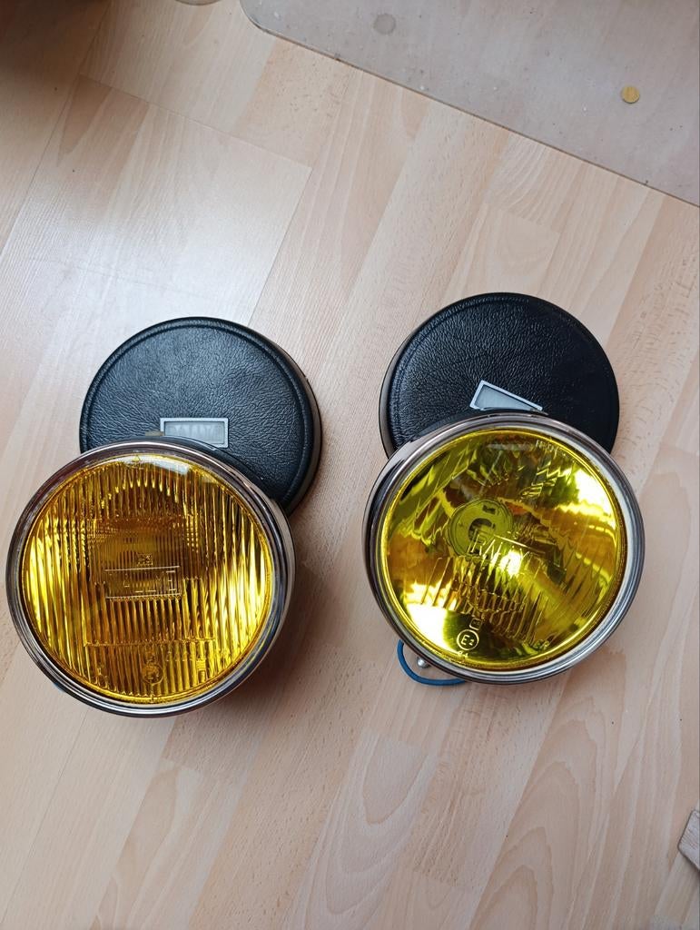 2 lampes rally état neuf avec protection, Auto-onderdelen, Verlichting, Ophalen