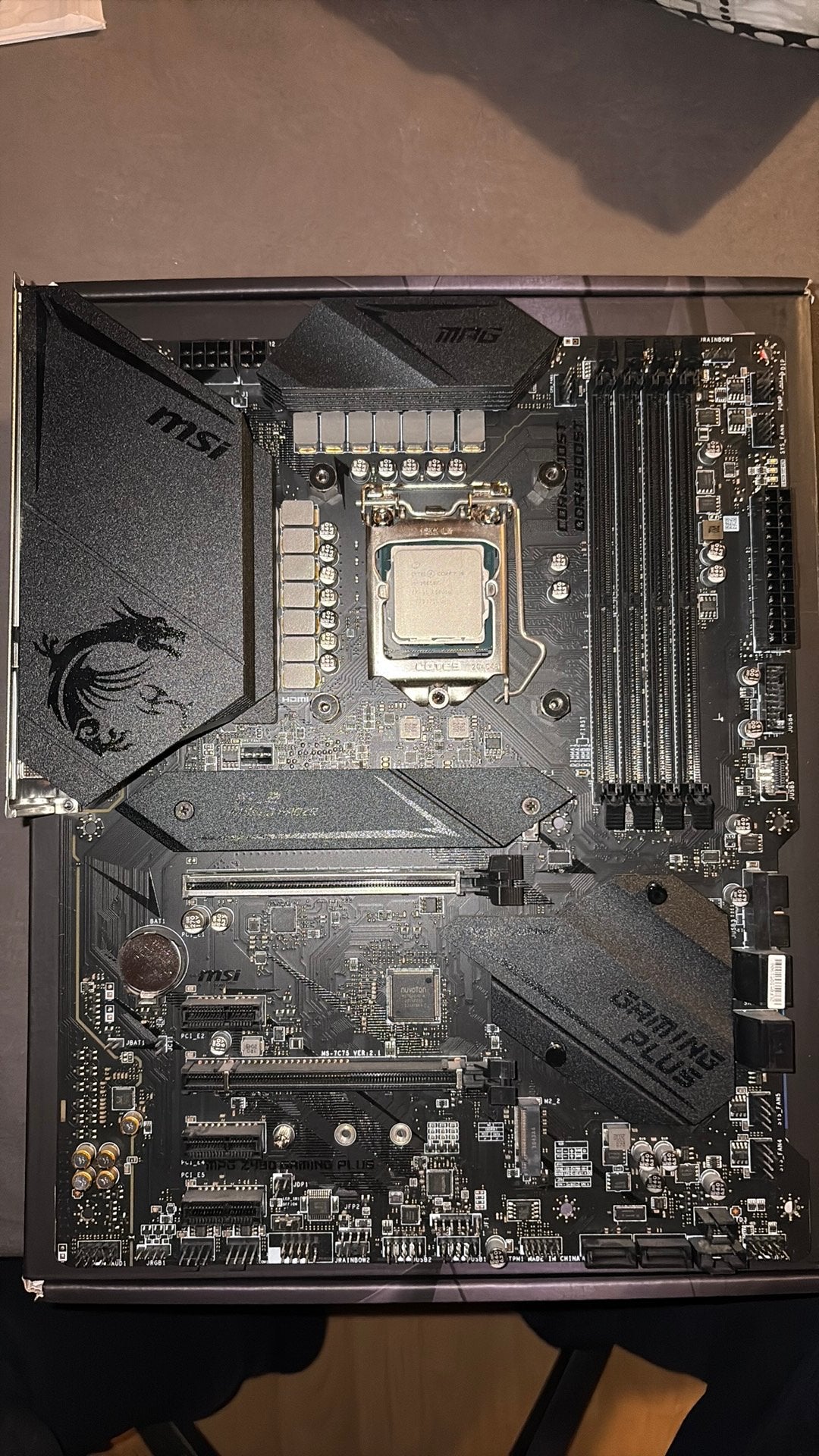 MSI MPG Z490 Gaming Plus + Intel Core i9-10850K, Informatique & Logiciels, Enlèvement ou Envoi, Utilisé, Intel, DDR4