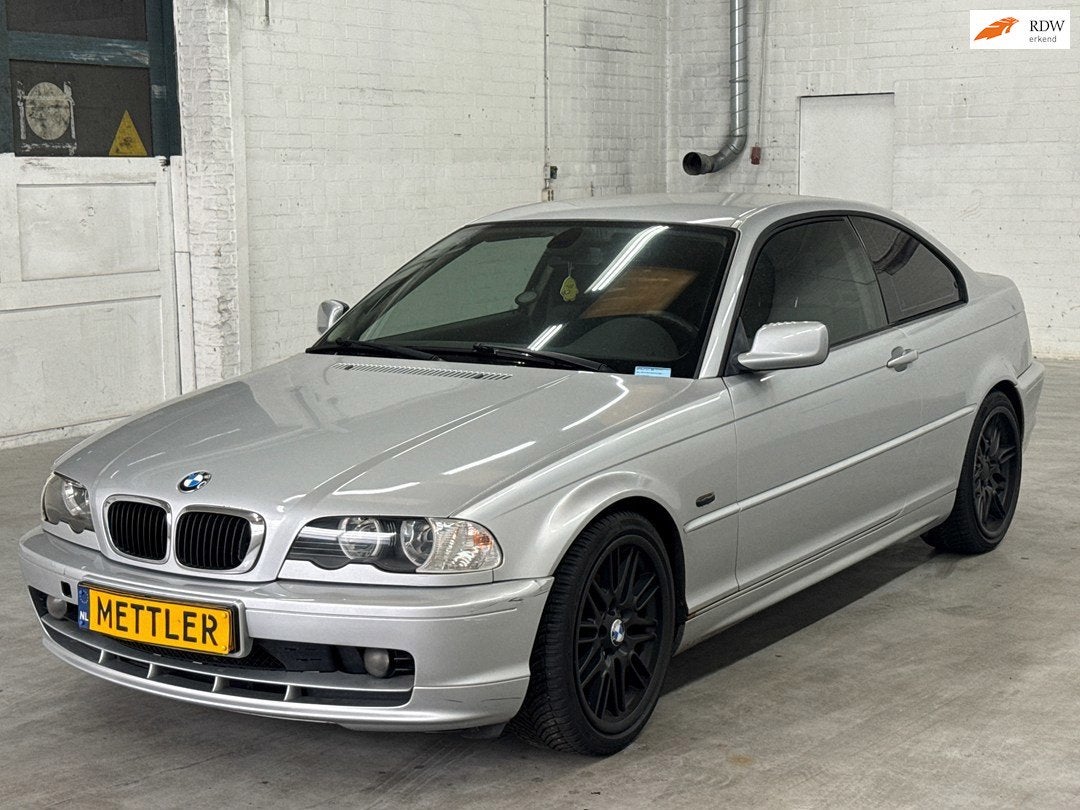 BMW 3 Serie Coupe 318Ci Executive | Motorschade | Engine Dam, Autos, Oldtimers & Ancêtres, Entreprise, Achat, ABS, Airbags, Air conditionné