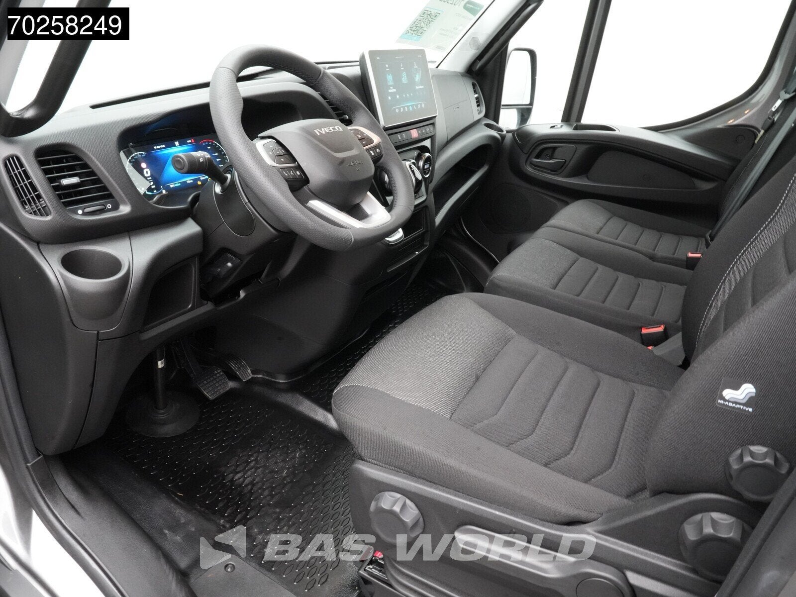 Iveco Daily 35C21 BPM VRIJ! 3.0L Automaat 210PK L2H2 2025-Mo, Auto's, Stof, Euro 6, 4 cilinders, Iveco