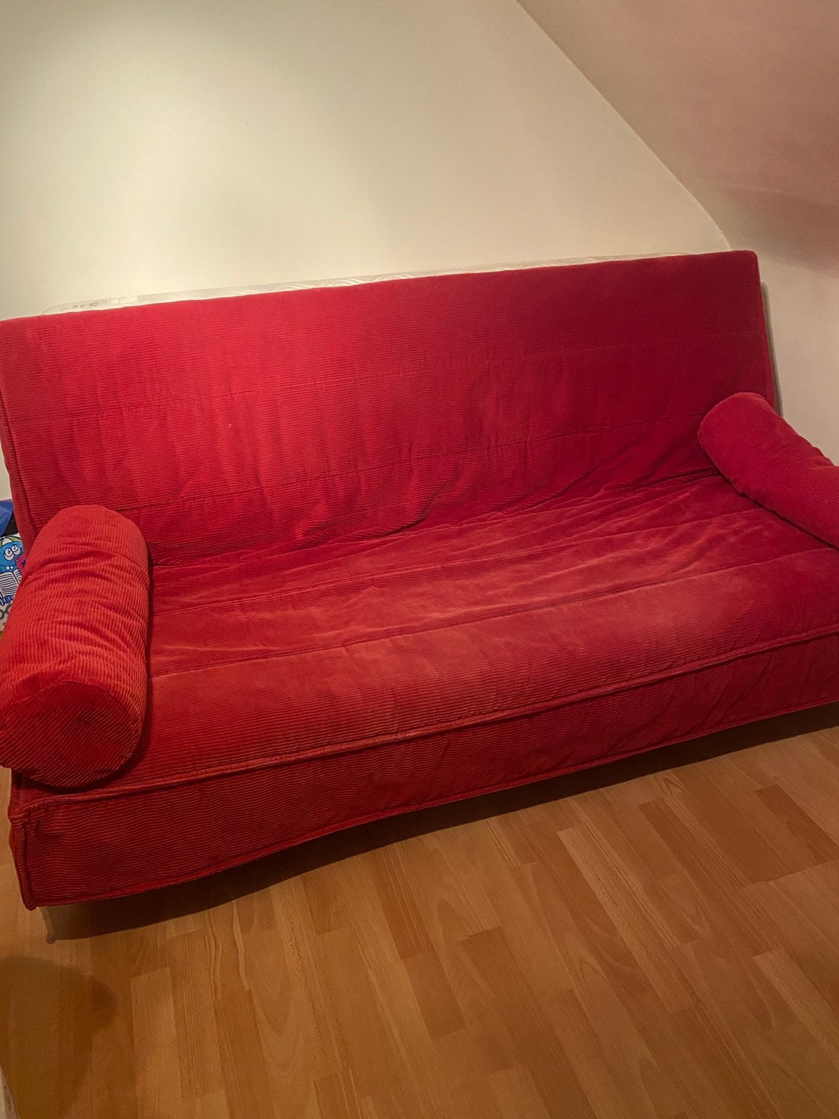 Ikea zetelbed met rode overtrek, Enlèvement, Comme neuf