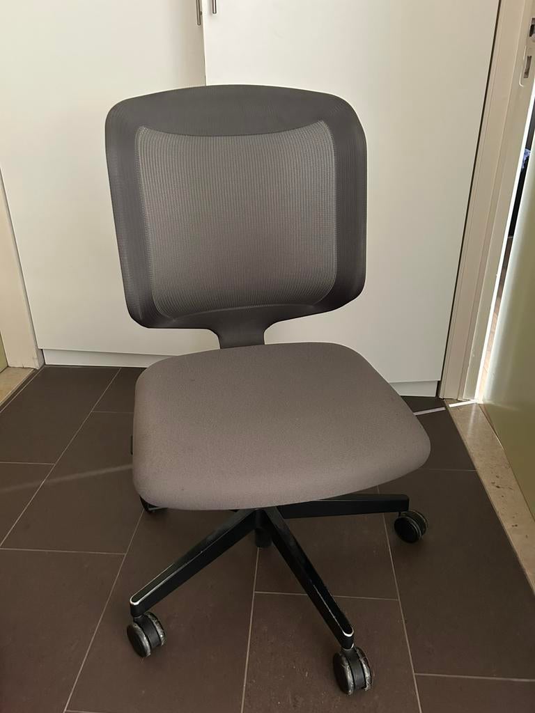 Bureaustoel Giroflex, Ophalen, Zo goed als nieuw, Grijs, Bureaustoel