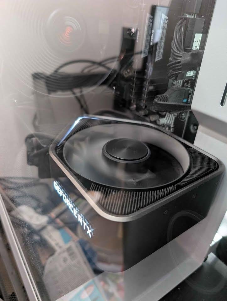 Nvidia GeForce RTX 3090 Founders Edition  (IA / 3D), Computers en Software, Videokaarten, Ophalen, Gebruikt, GDDR6, HDMI
