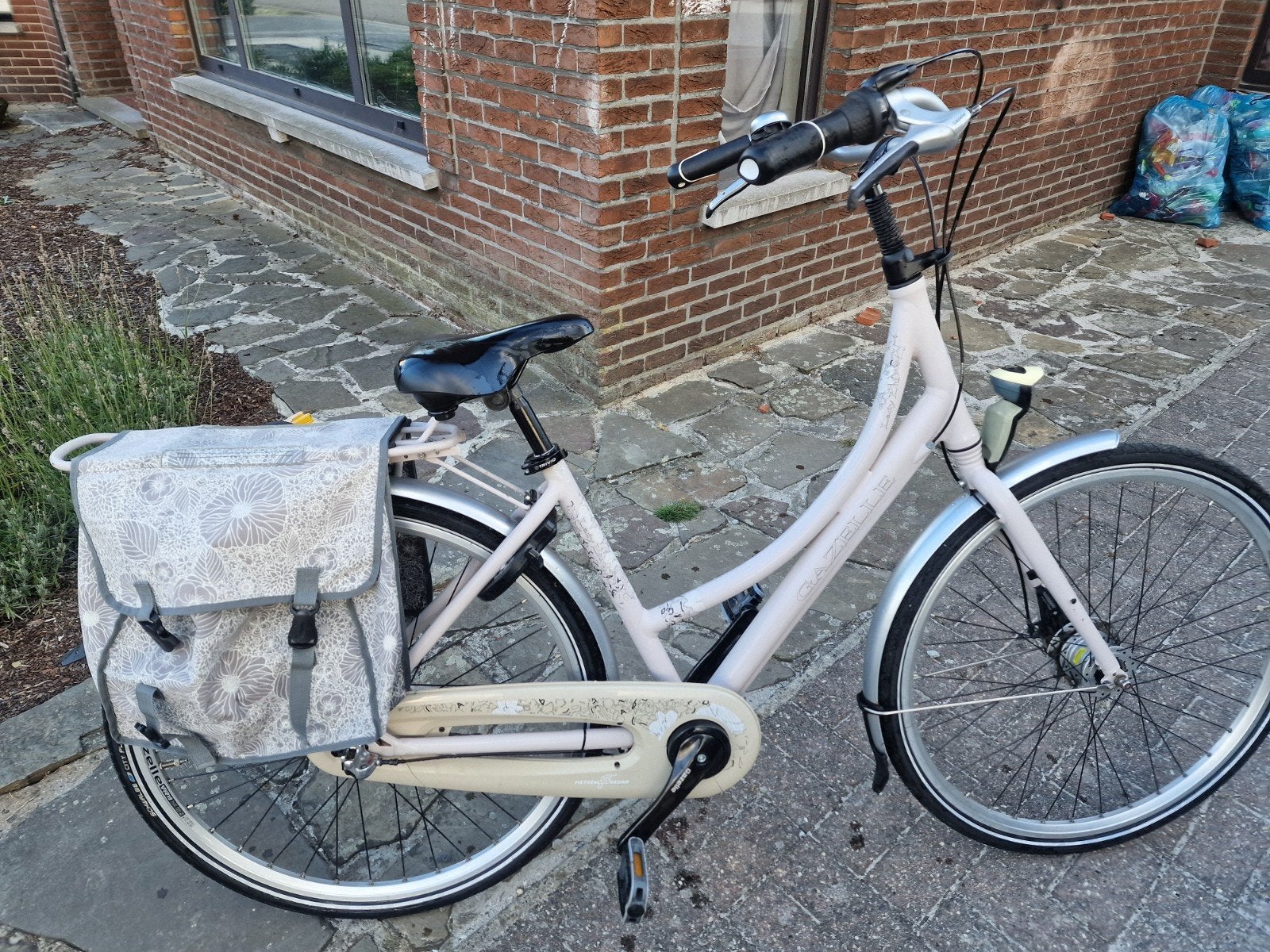 Damesfiets gazelle lady liu 28" 49 cm, Ophalen, Gebruikt, 47 tot 50 cm, Versnellingen