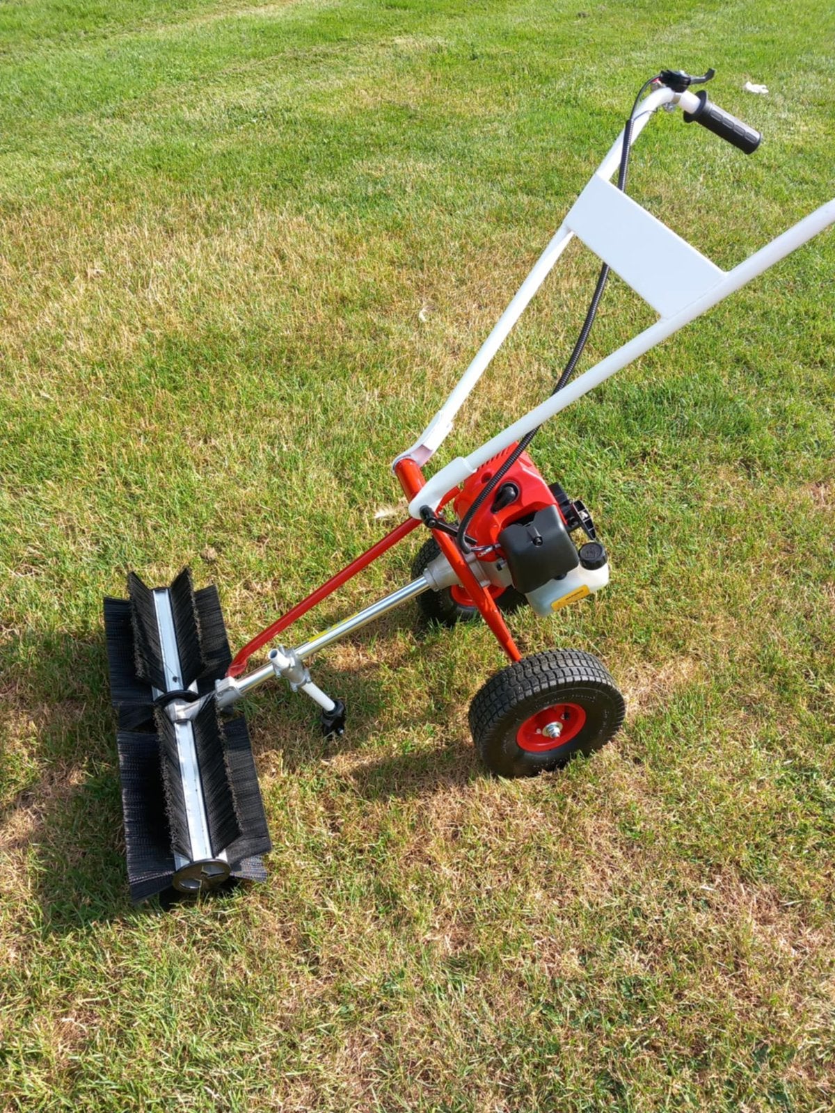 Benzine veegmachine, Tuin en Terras, Veegmachines, Ophalen, Nieuw