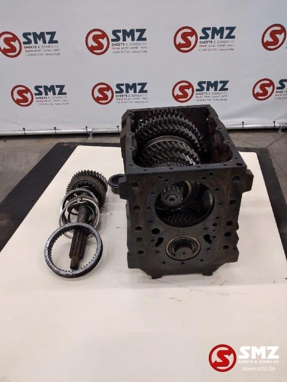 Occ boîte de vitesses Mercedes ZF 5S110GP, Autos : Pièces & Accessoires, Utilisé, Mercedes-Benz, Transmission et Accessoires
