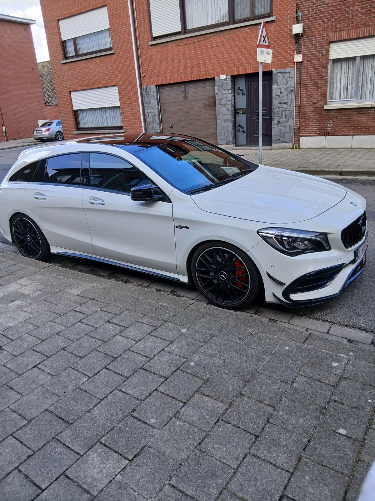 Mercedes cla 45 amg shootingbreak, Autos, Mercedes-Benz, Particulier, CLA, 4x4, ABS, Caméra de recul, Phares directionnels, Airbags
