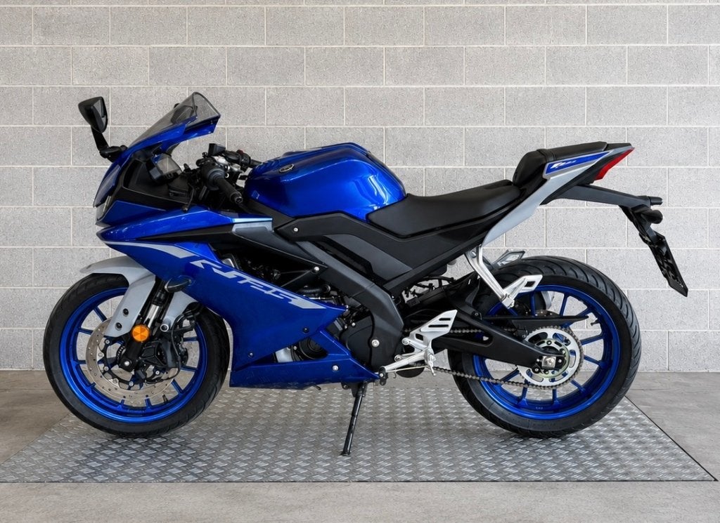 Yamaha Yzf-r125 2021, Occasion, 4 cilinders, 125 cc, 11 kW of minder