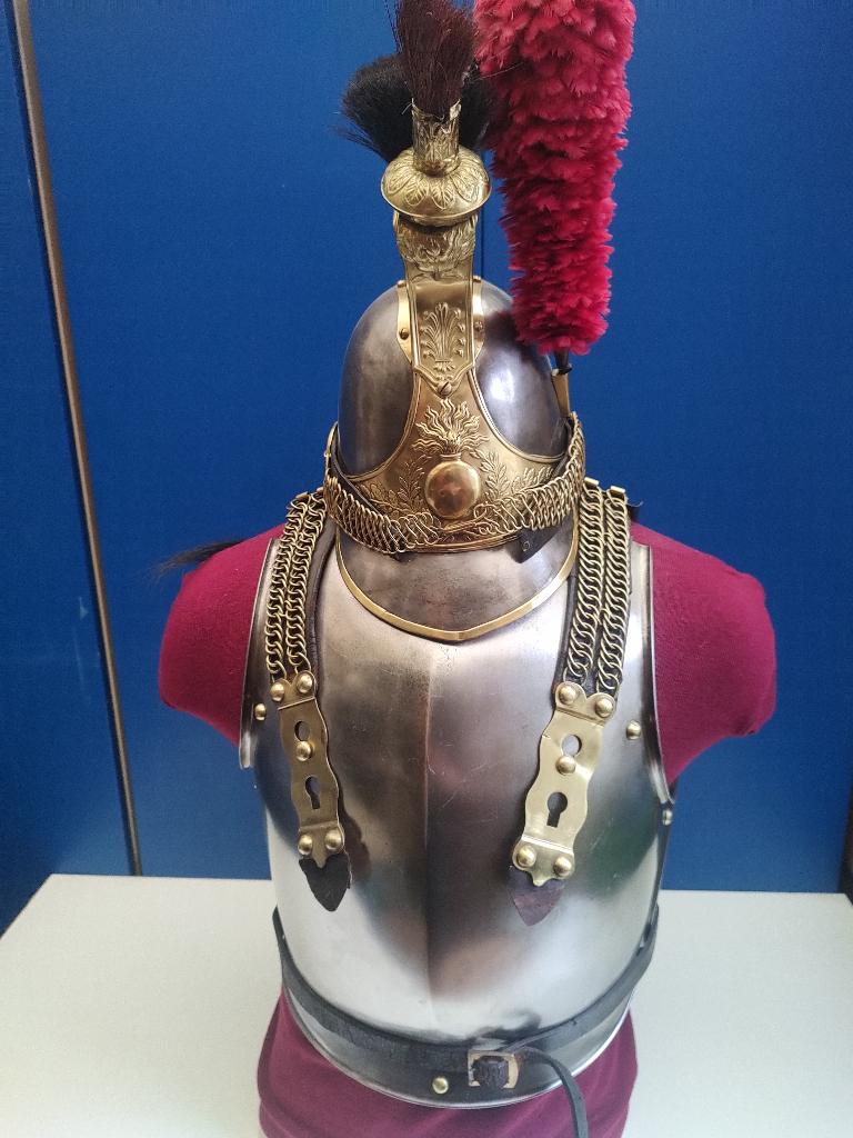 Franse kurassier mod 1825/33 ensemble, Verzamelen, Verzenden