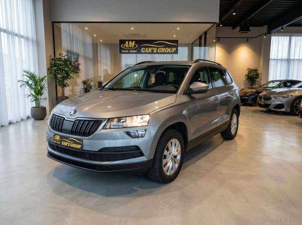 Skoda Karoq 1 an garantie (bj 2019), Auto's, Skoda, Voorwielaandrijving, Stof, Gebruikt, Euro 6