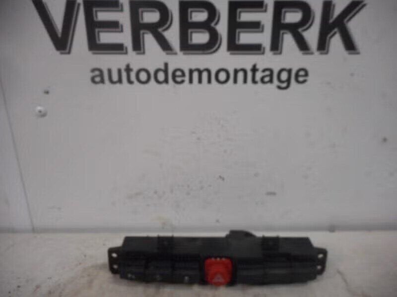 ALARMLICHTEN SCHAKELAAR Opel Antara (LA6) (20785509-120105), Bahnhofsplatz 65423 Rüsselsheim am Main, DE, Gebruikt, Opel, Opel Automobile GmbH