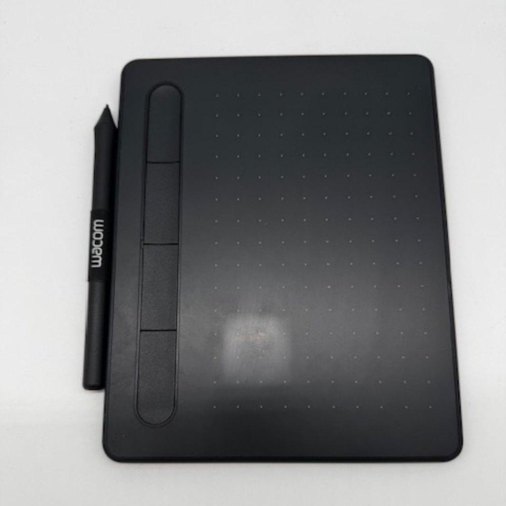 Wacom Intuos small Black teken tablet - met pen, Ophalen of Verzenden, Zo goed als nieuw, Wacom
