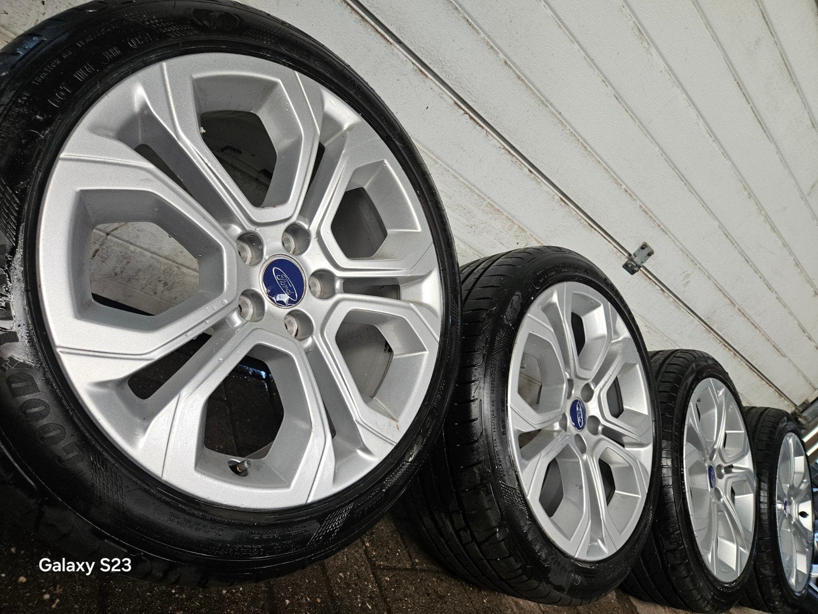 18 inch  Ford Modeo Focus Transit  Volvo S60 S80 velgen, Auto-onderdelen, Ophalen of Verzenden, Jaguar