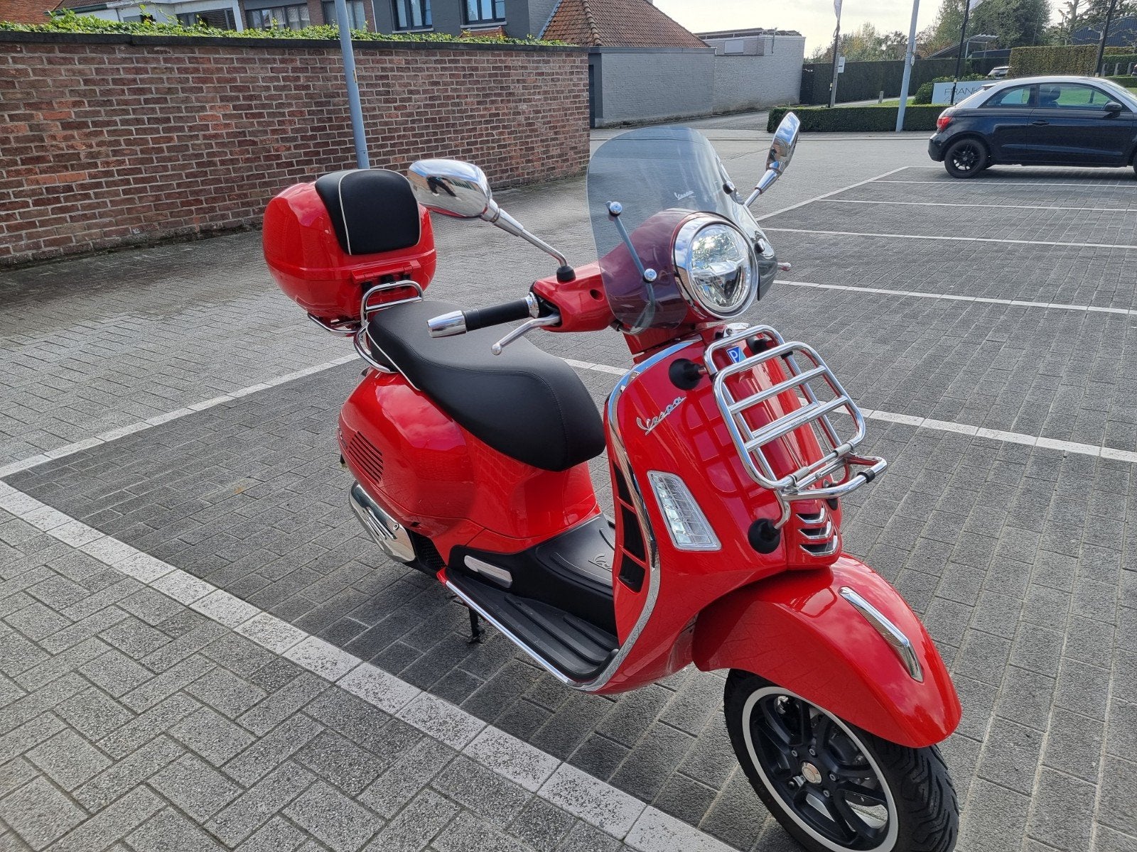 vespa GTS  super 125 red te koop, Vélos & Vélomoteurs, Autres modèles, 125 cm³, Comme neuf, Enlèvement