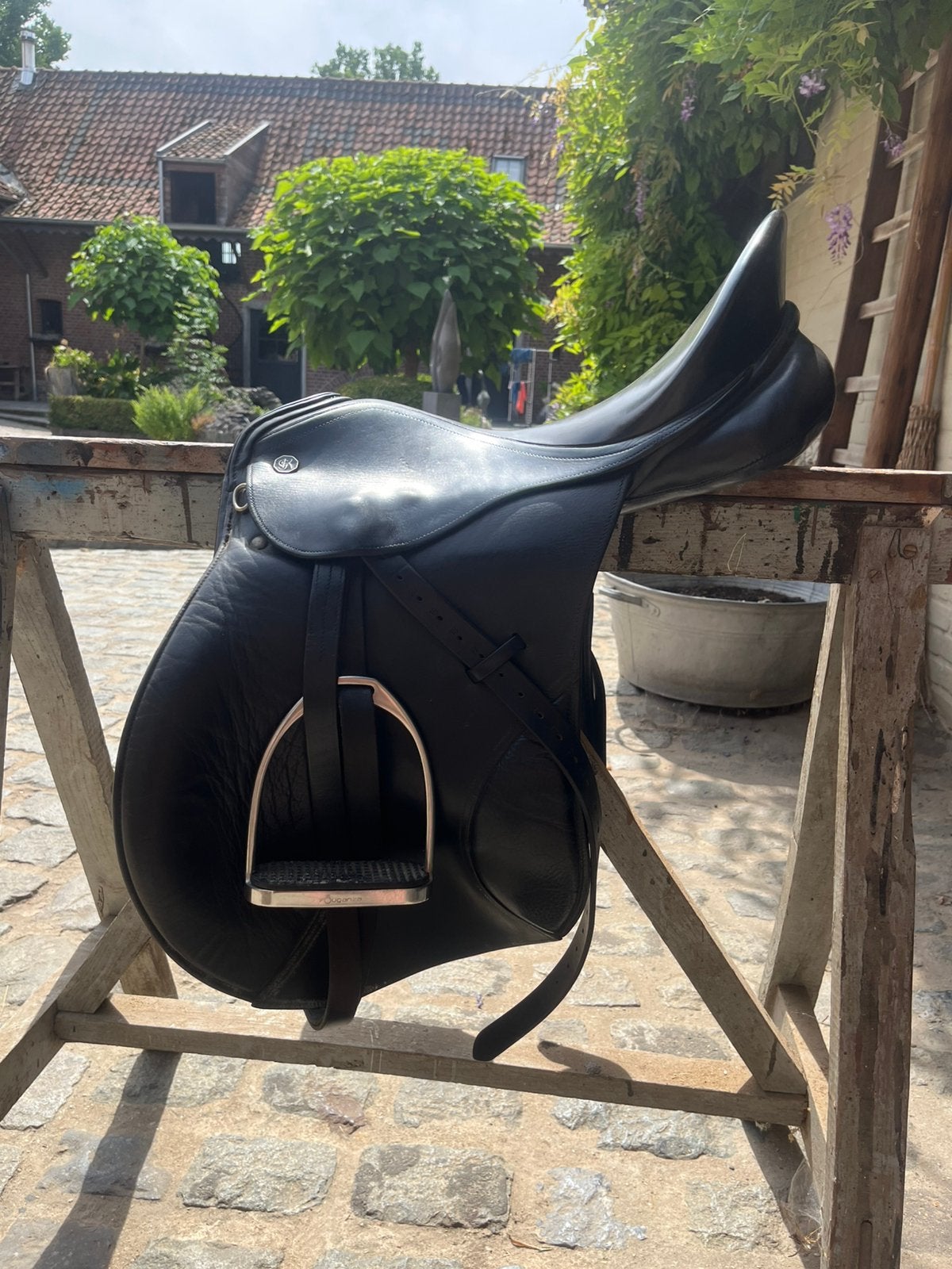 Kieffer veelzeidigheidszadel, Dieren en Toebehoren, Ophalen, L (17.5 inch), Gebruikt, Kieffer