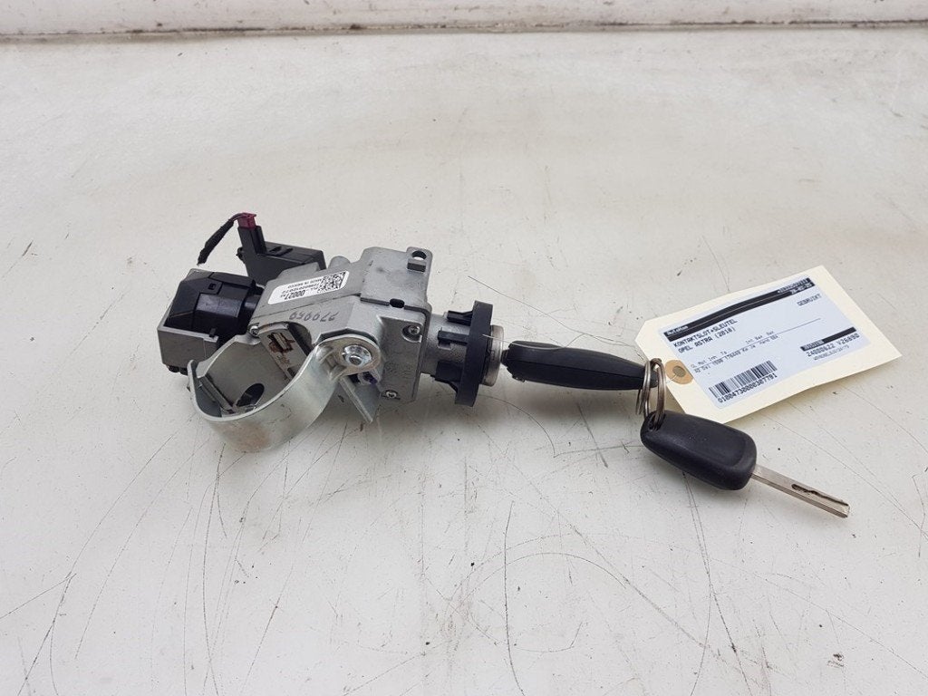 NEIMAN / COMMUTATEUR D ALLUMAGE + CLEF Opel Astra K, Dhr. J. Ham, Administratie@autoham.nl, Opel, Utilisé