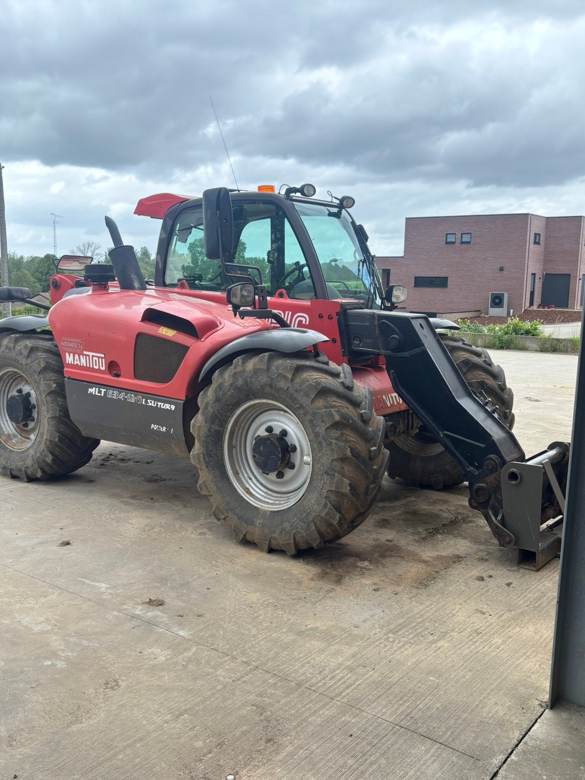 Manitou 634-120lsu, Zakelijke goederen, Ophalen