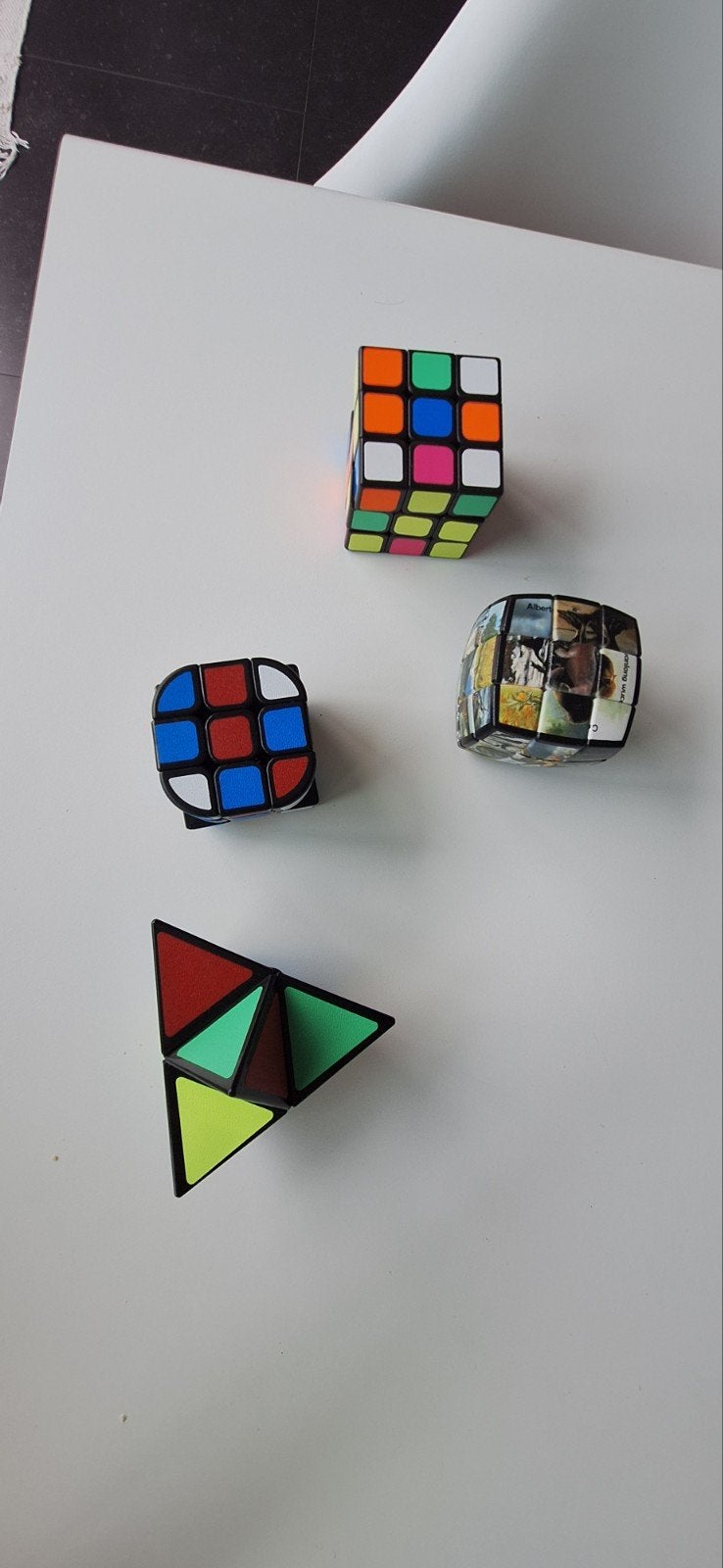 verschillende rubix cubes, Verzamelen, Ophalen