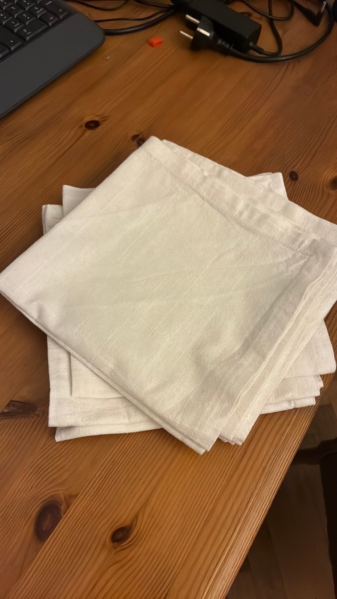 100 (environ) serviettes de table blanches, Neuf, Coton, Enlèvement, Blanc