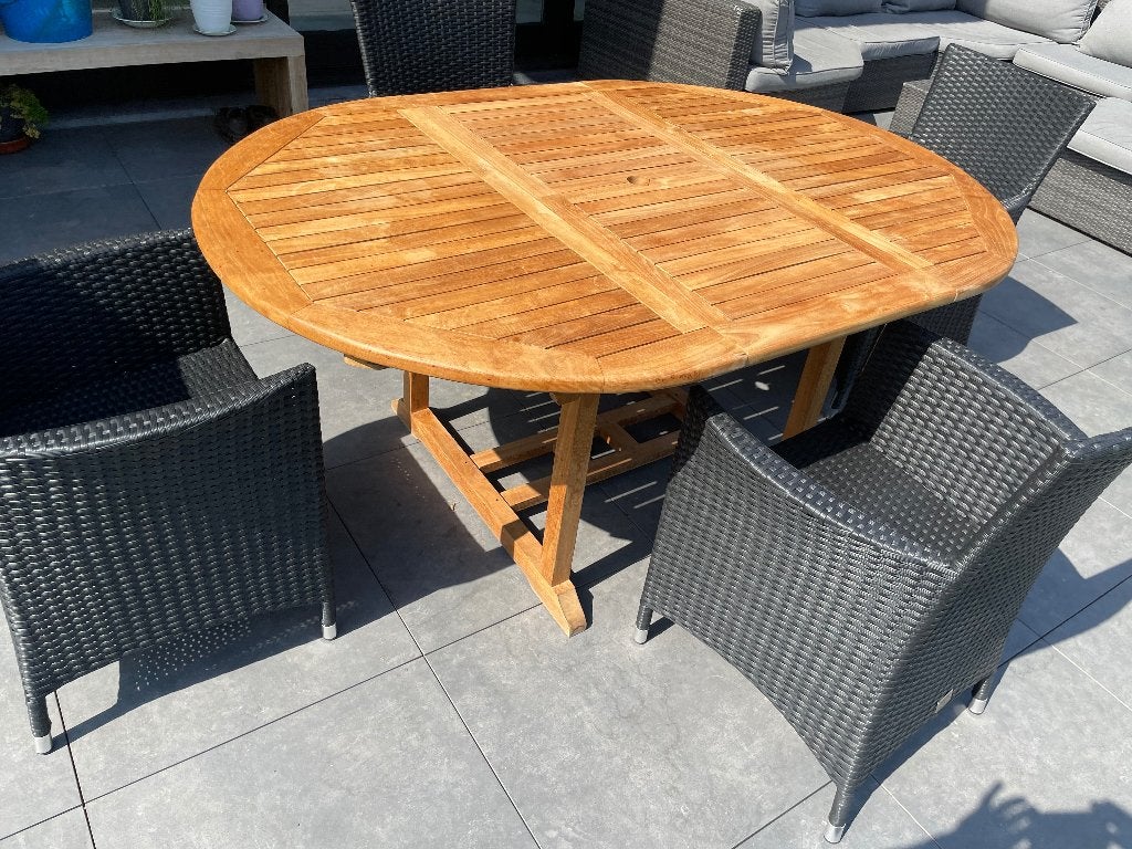 Teak tuintafel, Ophalen, Zo goed als nieuw