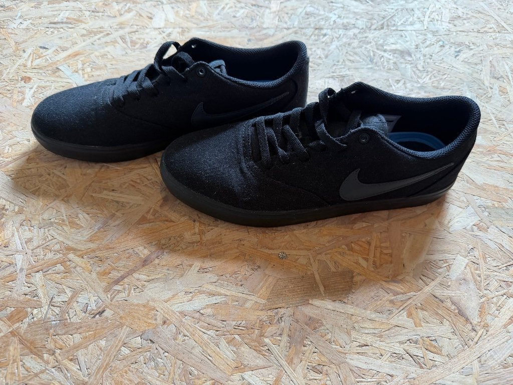 Nike dunk SB maat 43, Kleding | Heren, Schoenen, Zwart, Nike, Ophalen of Verzenden, Zo goed als nieuw