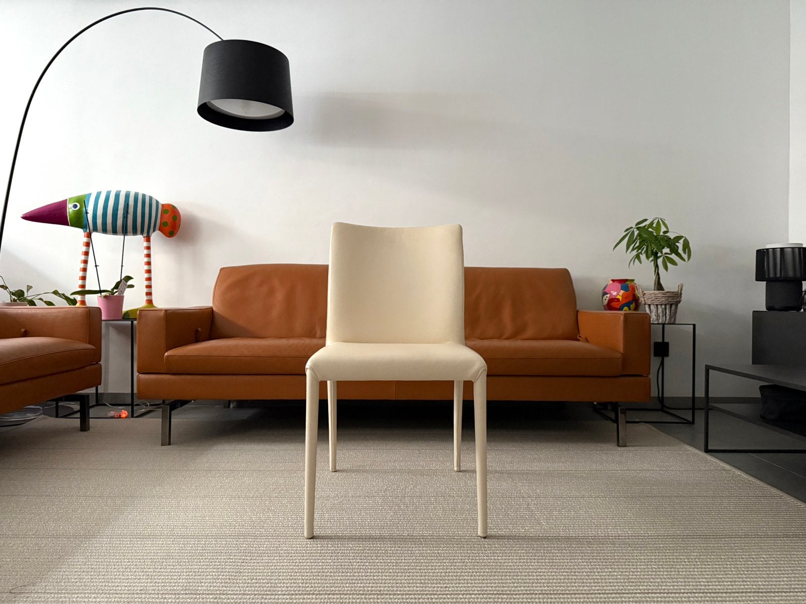 JORI Mikono Eetkamerstoel (Showroommodel, 6 stuks), Huis en Inrichting, Stoelen, Ophalen of Verzenden, Zo goed als nieuw, Leer