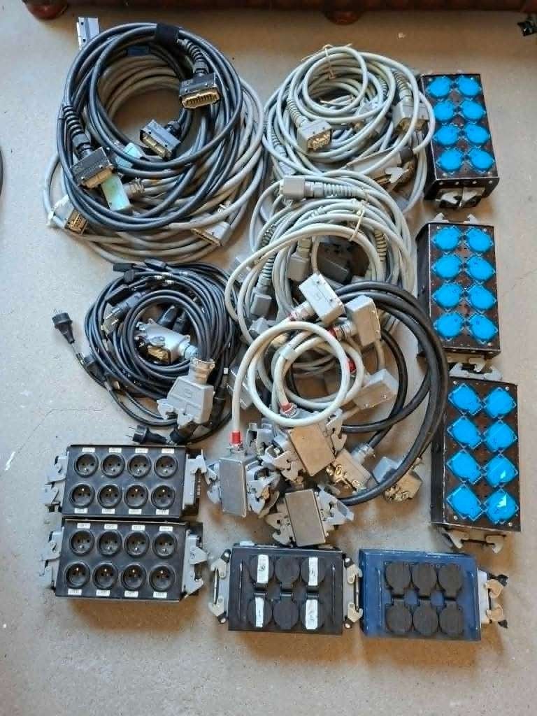 Lot Harting 16 kabels, break-in, break-out, splitters, Musique & Instruments, Câbles & Prises, Utilisé, Lumières, Enlèvement
