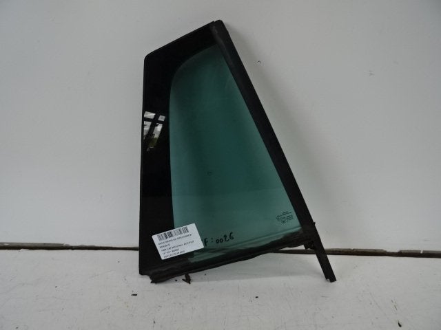 VITRE ARRIERE DROITE Skoda Rapid (01-2012/12-2019), Utilisé, Skoda