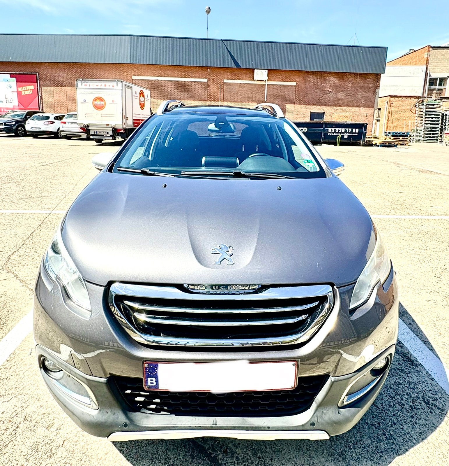 Peugeot 2008 in Top staat, Benzine E6b , Manuel, Voorwielaandrijving, 4 cilinders, Leder en Stof, 5 zetels