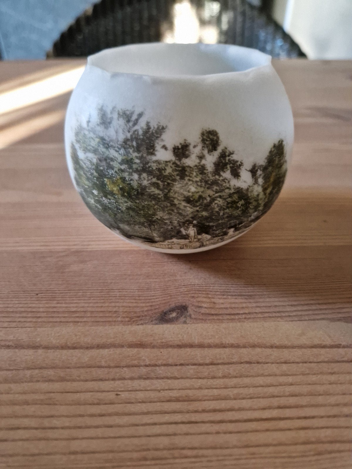 Dolhain Wirths kleine opaline vaas, Antiek en Kunst, Antiek | Vazen, Ophalen of Verzenden