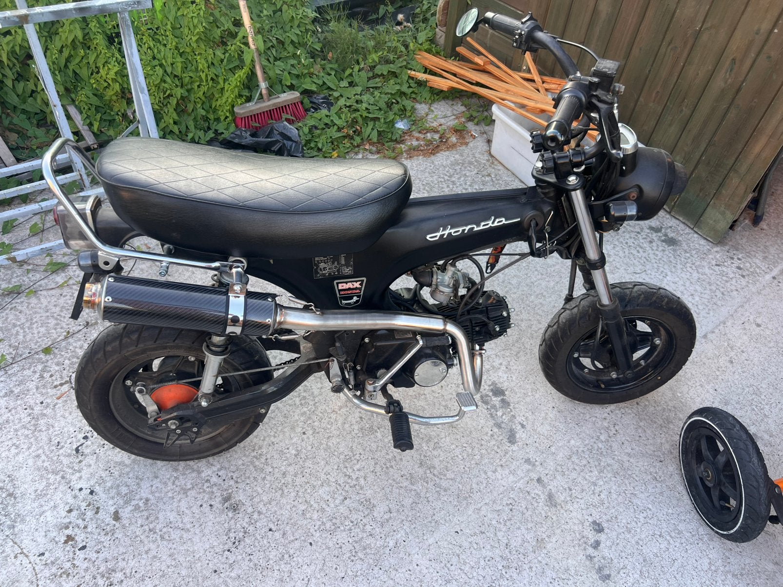 Skyteam-honda dax met originele uitlaat, Fietsen en Brommers, Ophalen, Gebruikt, Klasse B (45 km/u)