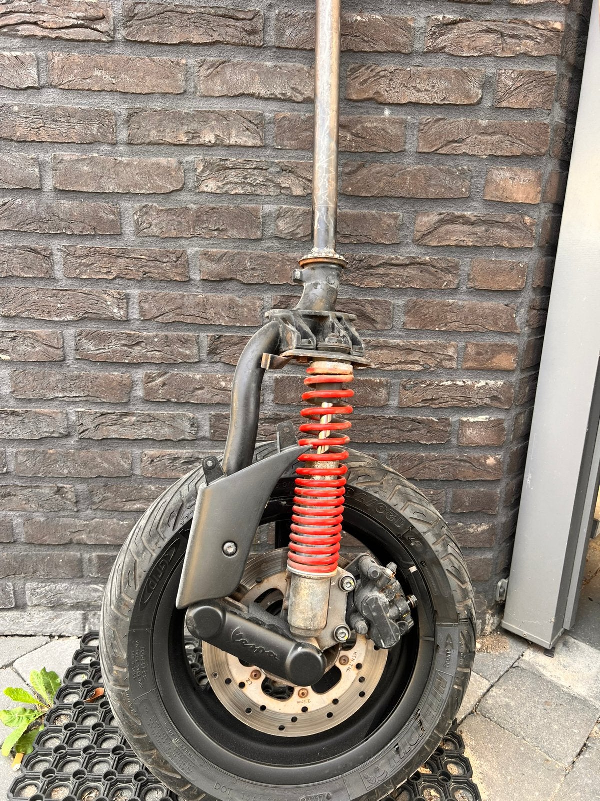 Vespa gts voorvork, Ophalen