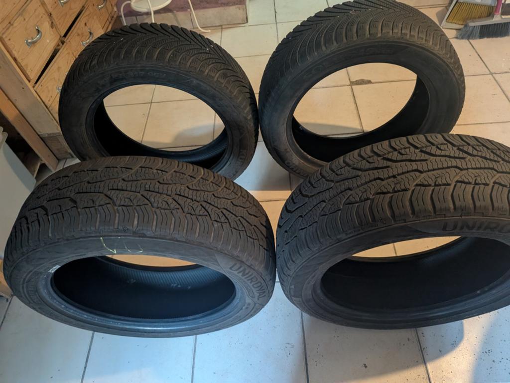 4 pneus 4 saisons 205/55 R17 – 2 Uniroyal + 2 Kumho, Ophalen of Verzenden