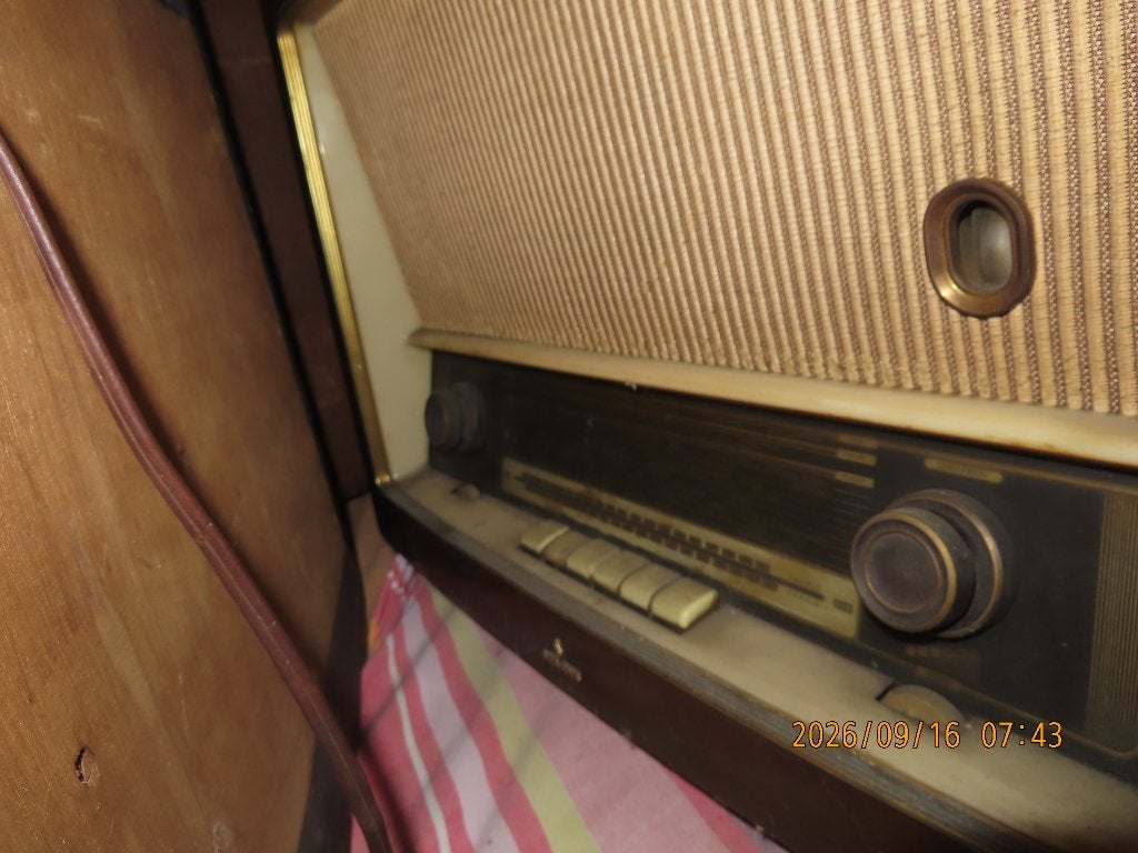 Siemens vintageoude houten radio, Antiek en Kunst, Ophalen