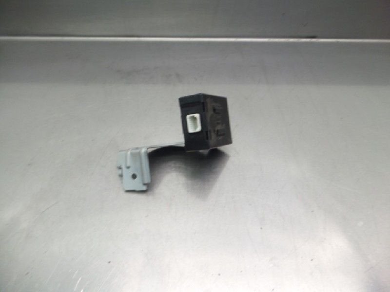 ORDINATEUR GESTION PRESSION DES PNEUMATIQUES Note (E12), Utilisé, Nissan