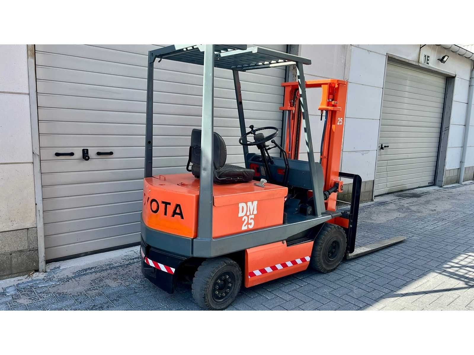 - Toyota - 4FB20 - Élévateurs, Électrique, Chariot élévateur, Toyota