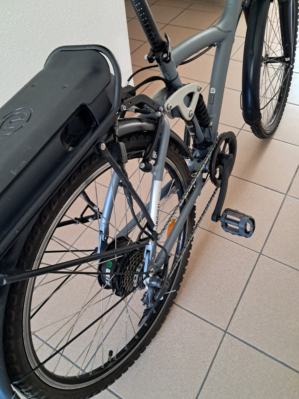 Als nieuw Elektrische Mountainbike fiets B-TWIN, Enlèvement