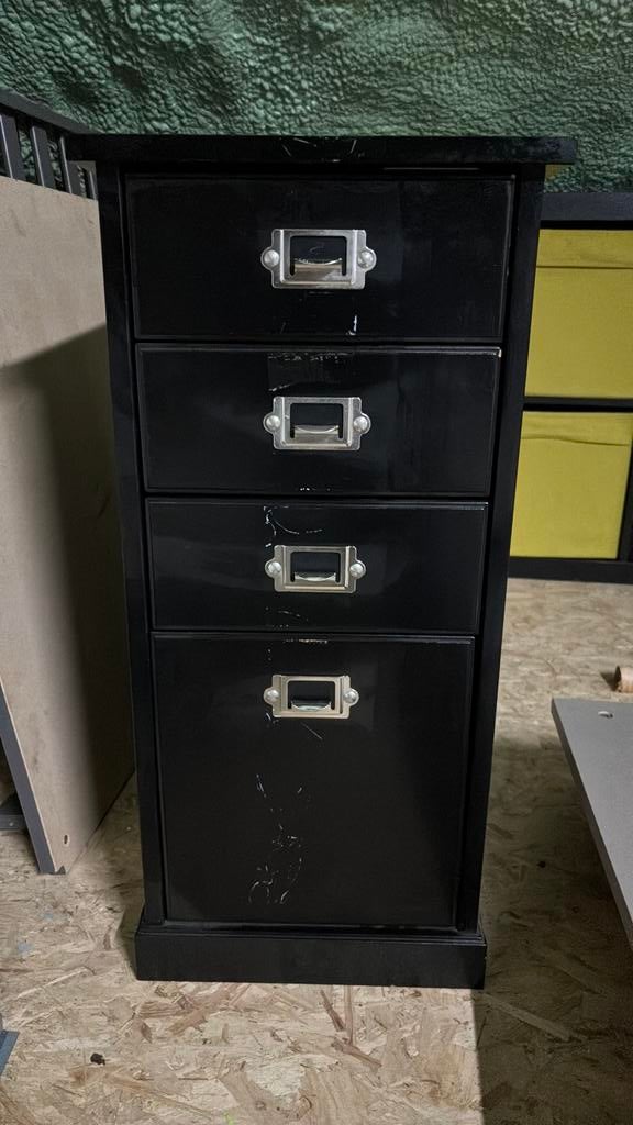 Twee keer identieke bureaulades, Ophalen, Minder dan 50 cm, Gebruikt, 100 tot 150 cm