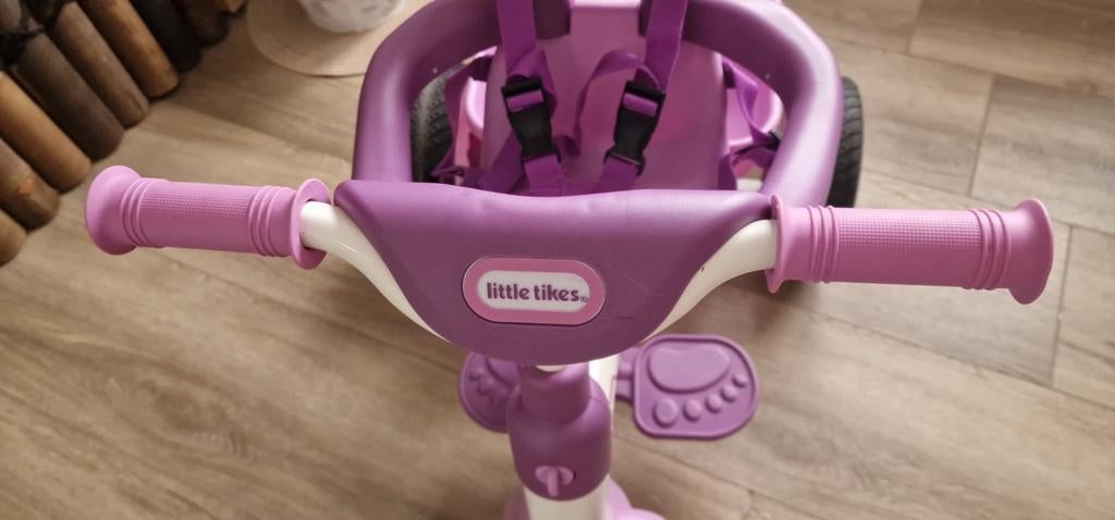 Little Tikes driewieler vier in een deluxe, Enlèvement