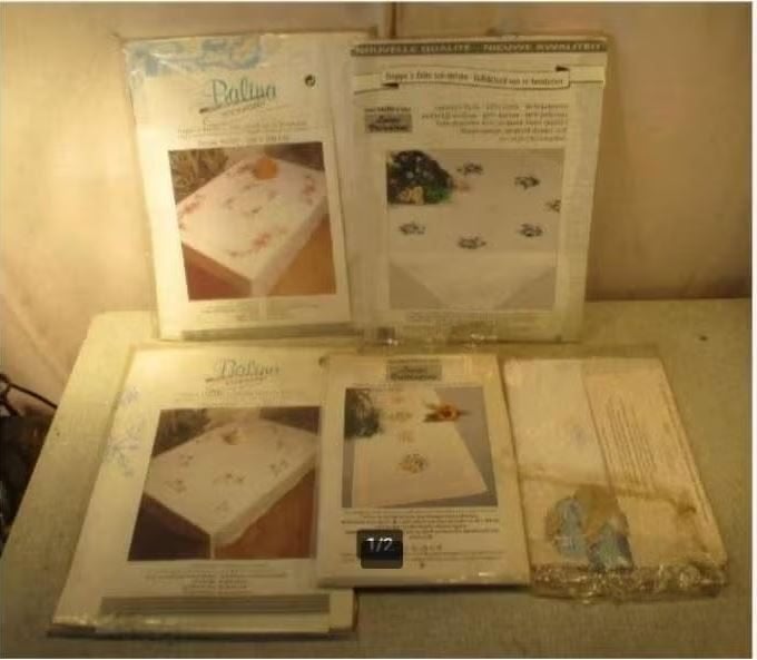5 nouvelles nappes - 200x130/100x40/80x80, Enlèvement ou Envoi, Neuf, Intérieur