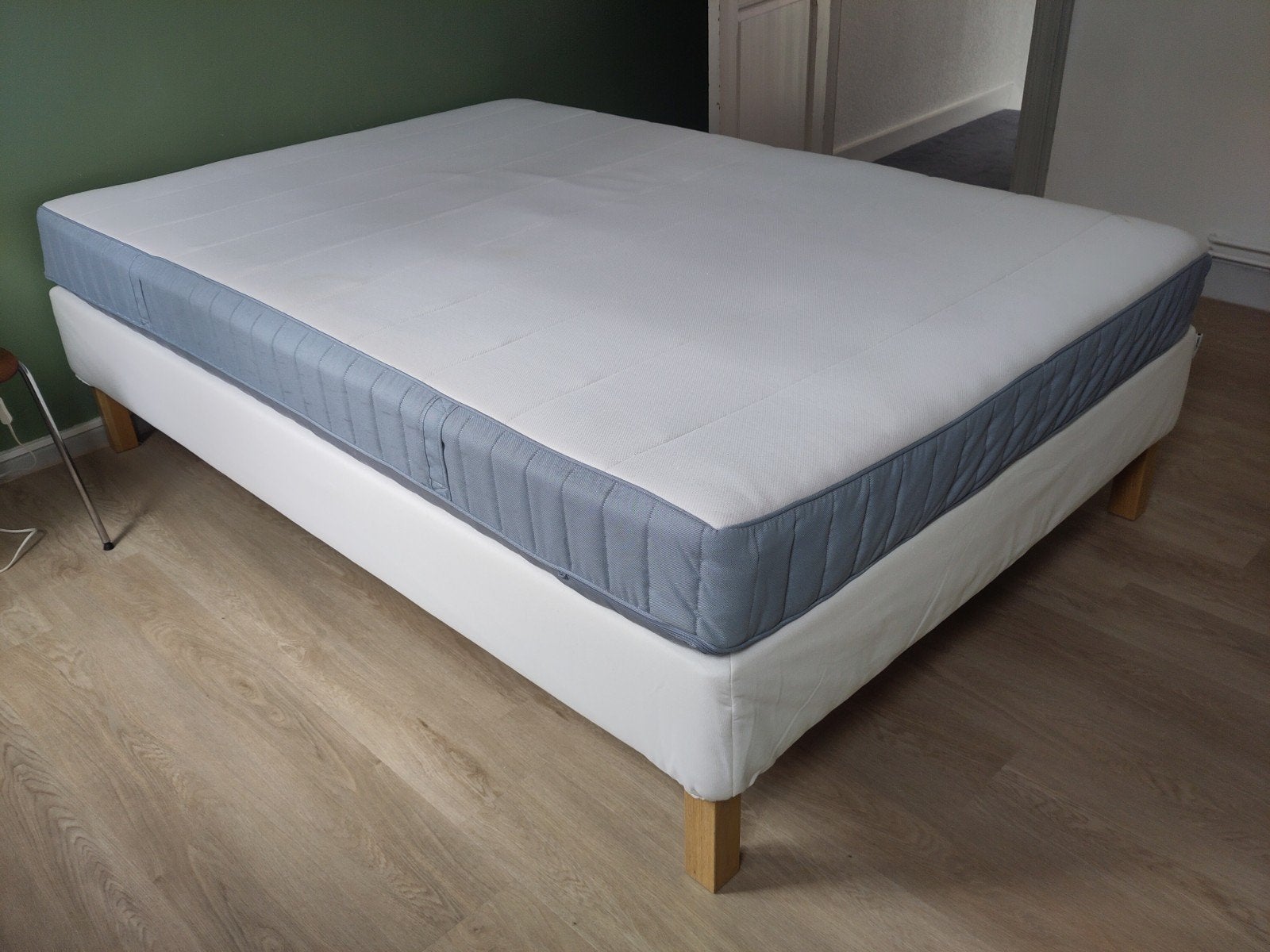 Bedbodem in uitstekende staat, Enlèvement, 200 cm