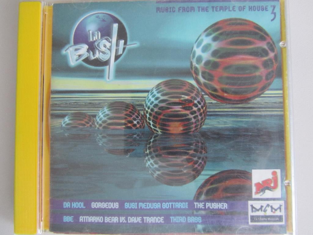 CD LA BUSH "MUSIC FROM THE TEMPLE OF HOUSE" (VOL.3), Ophalen of Verzenden, Gebruikt, Techno of Trance