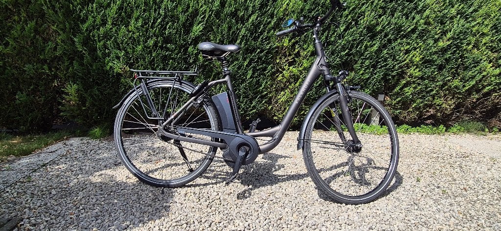 Elektrische damesfiets van het A-merk Kalkhoff., (Extra) lage instap, 47 tot 50 cm, Zo goed als nieuw, Schijfrem